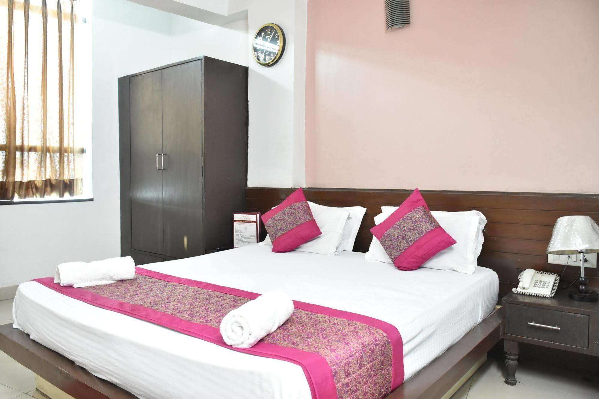 Airport Hotel Port View Nueva Delhi Exterior foto